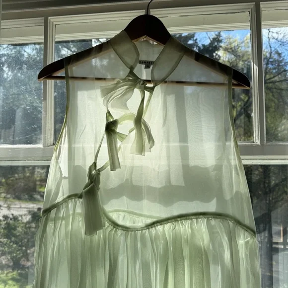 Kamperett Mae dress in mint organza - Picture 2 of 14